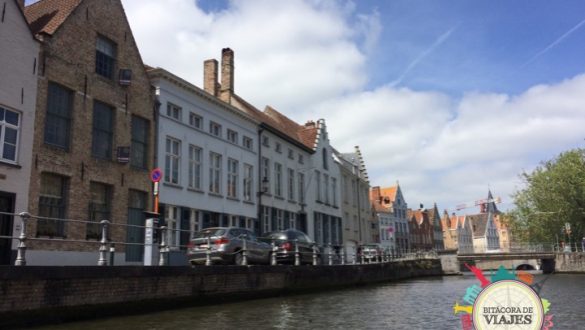 Paseo por los Canales de Brujas en Bélgica