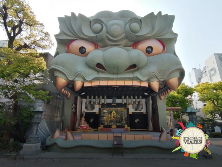 Santuario Namba Yasaka - Bitácora de viajes